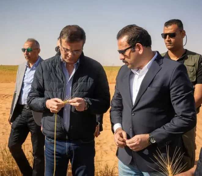 وزير الزراعة ورئيس جهاز ”مستقبل مصر” يتفقدان مشروعًا لاستصلاح 650 ألف فدان بشرق العوينات لتعزيز الأمن الغذائي