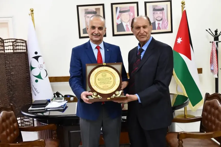 المعهد الدولي العربي للسلام والتربية يكرم مدير عام المؤسسة ”التعاونية الأردنية”