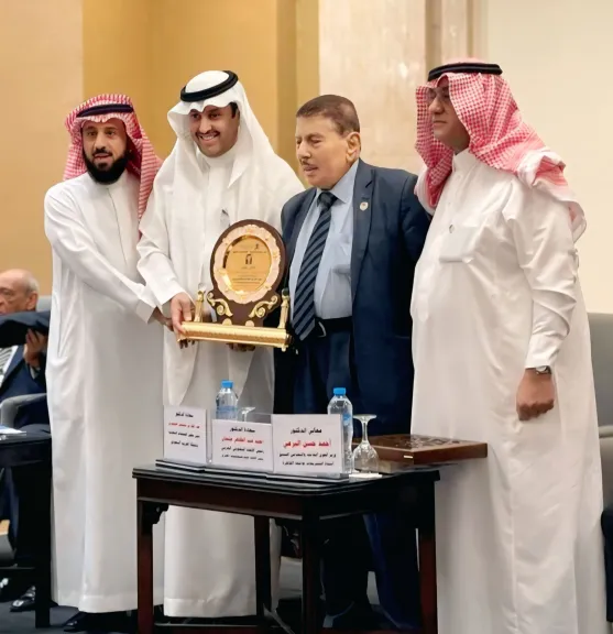 الاتحاد التعاونى العربى بالقاهرة يكرم الرائد التعاونى السعودى مهندس خالد الباتع