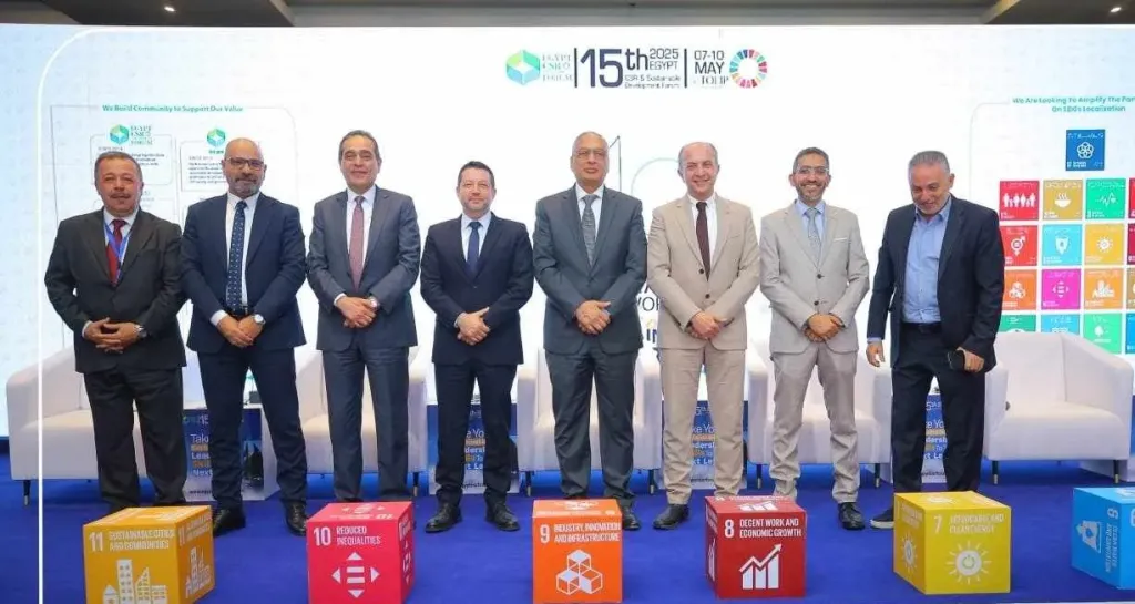أبو المكارم: ضرورة وضع برنامج مستقر لرد الأعباء التصديرية وتطوير منظومة الشحن
