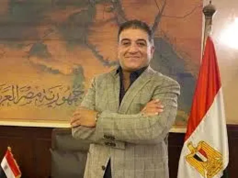 أمين صناعة ”المصريين”: الدولة تُدير ملف الصناعة بطريقة احترافية