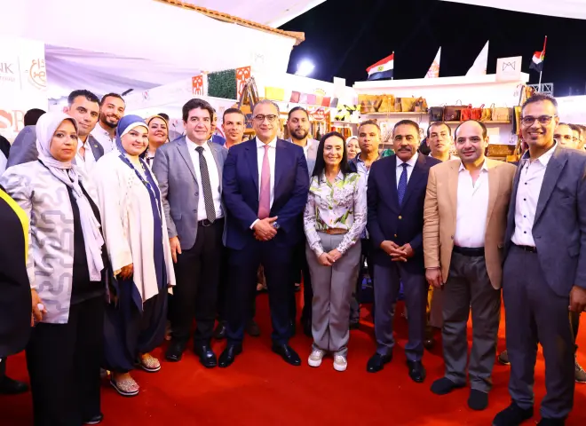 وزيرة التضامن الاجتماعي تفتتح معرض ”ديارنا للحرف اليدوية والتراثية” بالساحل الشمالي بحضور محافظ مطروح