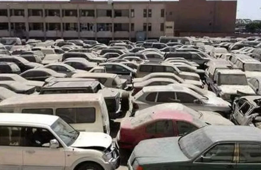 60.3 مليون جنيه حصيلة بيع سيارات وبضائع جمارك بورسعيد ودمياط