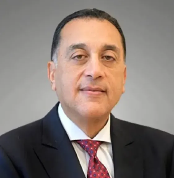 ”الوزراء” يمنح الرخصة الذهبية لعدد من المشروعات فى قطاعات الطاقة والنسيج والأغذية