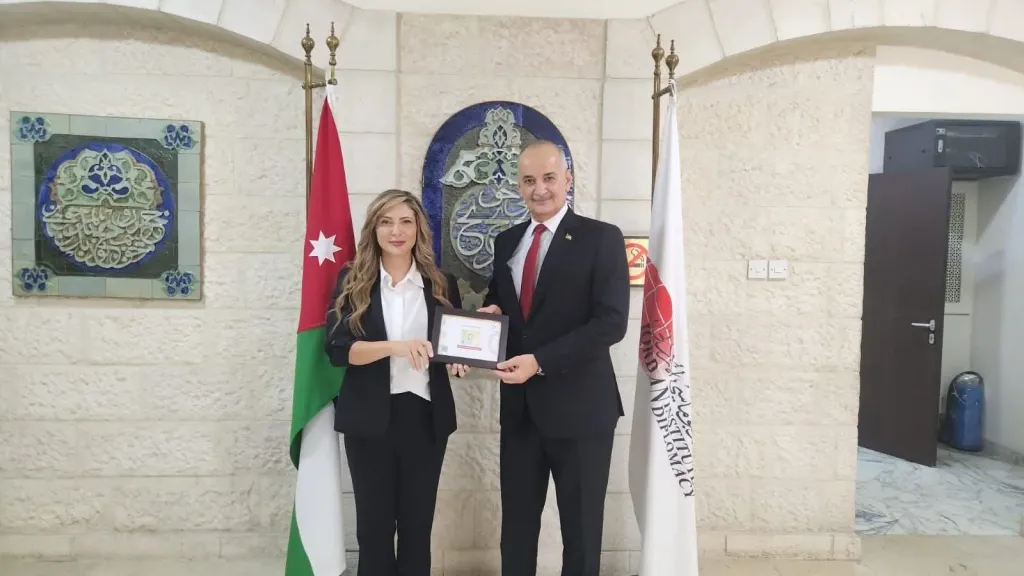مدير المؤسسة التعاونية الأردنية يلتقى مديرة المعهد الدبلوماسى الأردنى