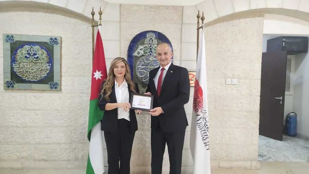 مدير المؤسسة التعاونية الأردنية يلتقى مديرة المعهد الدبلوماسى الأردنى