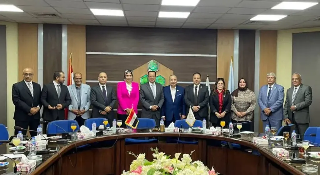 جورج وذكى يحضران توقيع بروتوكول تعاون بين مؤسسة الجمهورية الجديدة للتنمية وجمعية مستثمرى العاشر من رمضان