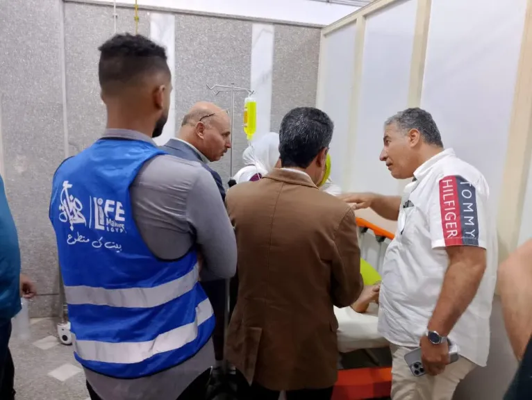 التحالف الوطني ينعي ضحايا حادث قطار مطروح ويدفع بعدد كبير من متطوعيه في موقع الحادث والمستشفيات|صور