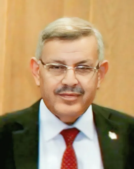 بوابة ”التعاونيات المصرية” تهنئ فخرى ياسين رئيس الاتحاد النوعى التعليمى بالأردن بدكتوراه نجلته ”سوزان”
