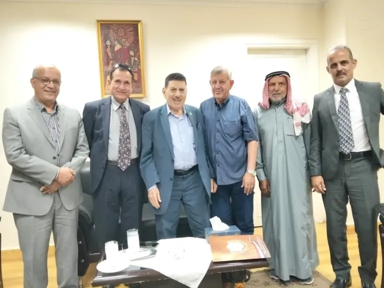 د. عبد الظاهر يلتقى وفد التعاونيات الأردنية