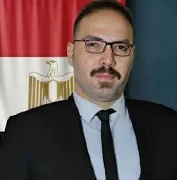 أمين إعلام ”المصريين”: توجيهات الرئيس السيسي بسرعة دمج محافظات المرحلة الثانية للتأمين الصحي الشامل يعكس جدية الدولة
