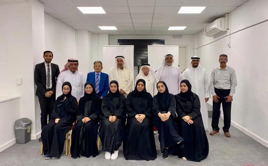 جمعية ”مدينة عيسى” التعاونية الاستهلاكية البحرينية تكرم المتدربين