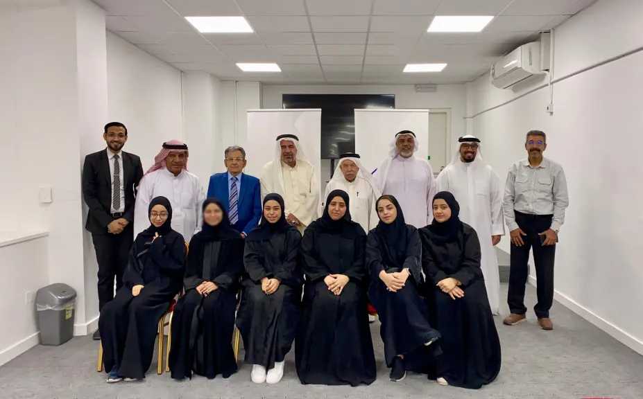 جمعية ”مدينة عيسى” التعاونية الاستهلاكية البحرينية تكرم المتدربين