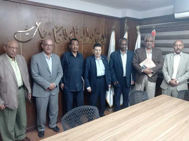 عبد الظاهر يستقبل وفد المركز الاستشاري لتنمية المجتمعات الريفية بالسودان