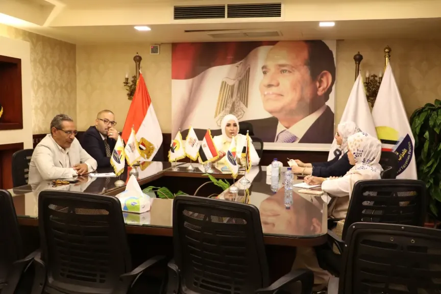 أمانة المرأة بحزب ”المصريين“ تطلق مبادرة «كوني مؤثرة» برئاسة مروة الطحاوي