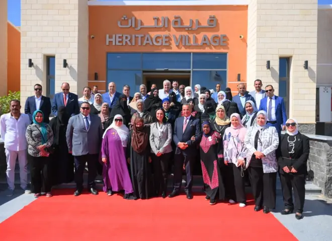وزيرة التضامن الاجتماعي ومحافظ جنوب سيناء يتفقدان القرية التراثية بمدينة شرم الشيخ وزيرة التضامن الاجتماعي ومحافظ جنوب سيناء يتفقدان القرية التراثية بمدينة شرم الشيخ