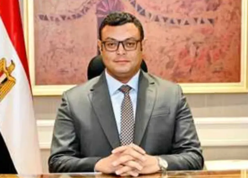 وزير الإسكان  يُصدر 4 قرارات بحركة تكليفات وتنقلات بهيئة المجتمعات العمرانية الجديدة