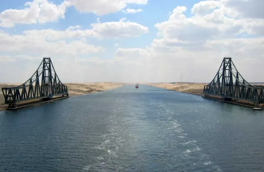 سكك حديد مصر تُواصل تطوير عدد من الكباري والأنفاق لضمان السلامة| إنفوجراف