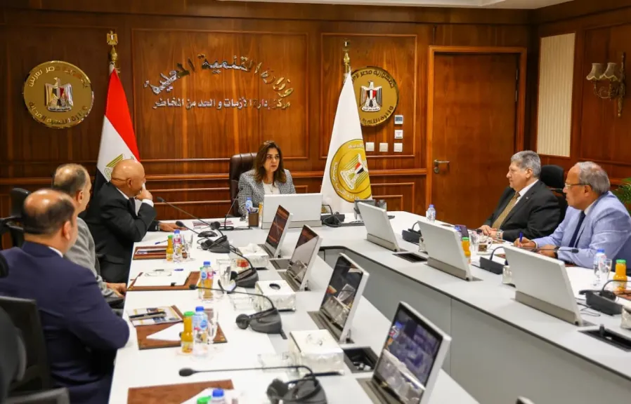 وزيرة التنمية المحلية تتابع سير انتخابات مجلس النواب| صور