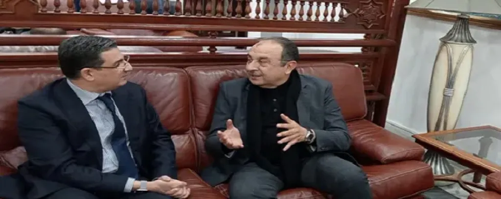 وزير قطاع الأعمال العام يلتقي وزير الصحة الجزائري لبحث فرص التعاون بالصناعات الدوائية