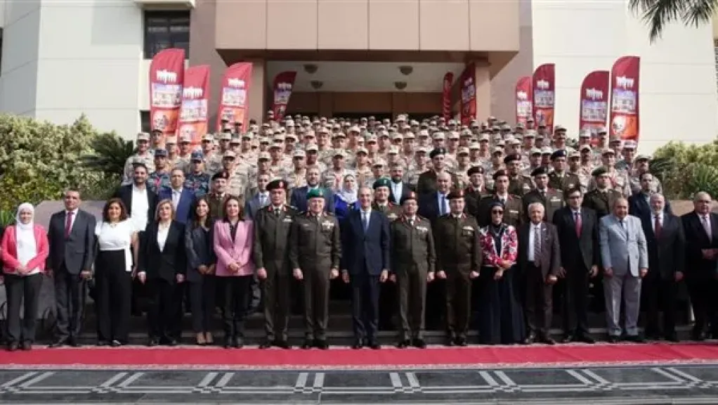 القوات المسلحة والاتصالات تحتفلان بتخريج الدفعة الأولى من برنامج التدريب المكثف ICC للمجندين بمجال التعهيد