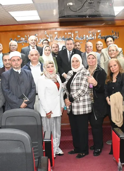 أمسية استثنائية في صالون الأمل… بحضور دولة رئيس الوزراء الأسبق دكتور عصام شرف