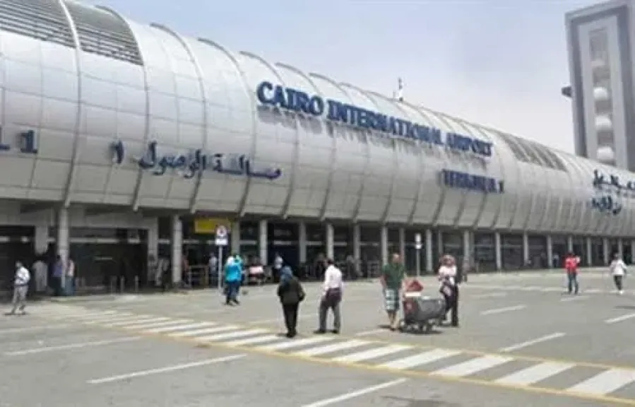 ميناء القاهرة الجوي يحتل المركز الأول في عدد الرسائل الغذائية المصدرة