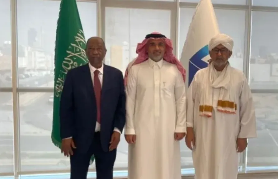 أمين عام مجلس التعاونيات السعودى يزور المؤسسة التعاونية التجارية القومية  بالسودان