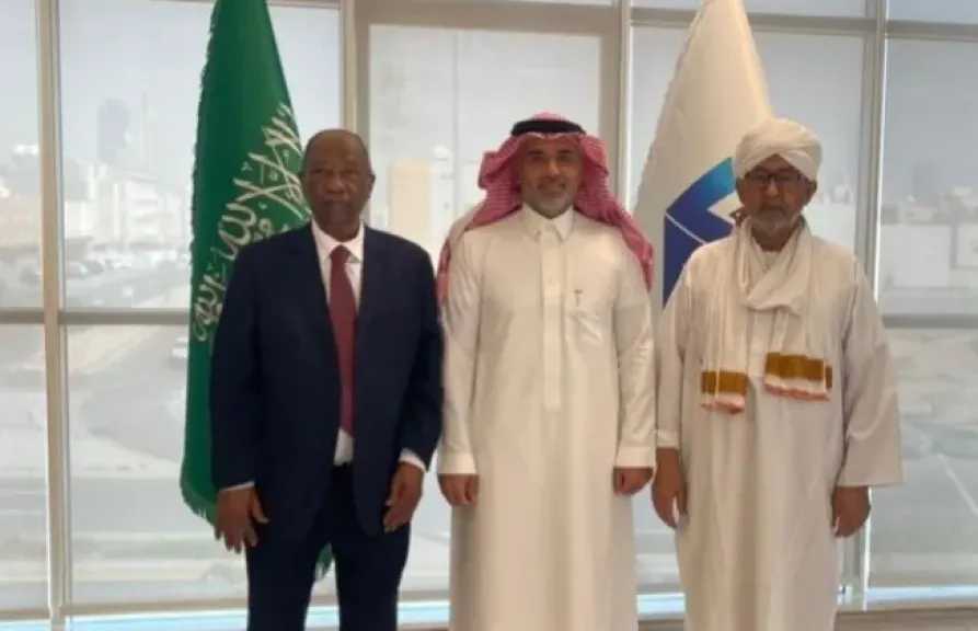 أمين عام مجلس التعاونيات السعودى يزور المؤسسة التعاونية التجارية القومية  بالسودان