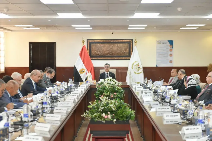 وزير التموين يترأس اجتماع «القابضة للصوامع» لاعتماد الميزانية ومتابعة التنفيذ