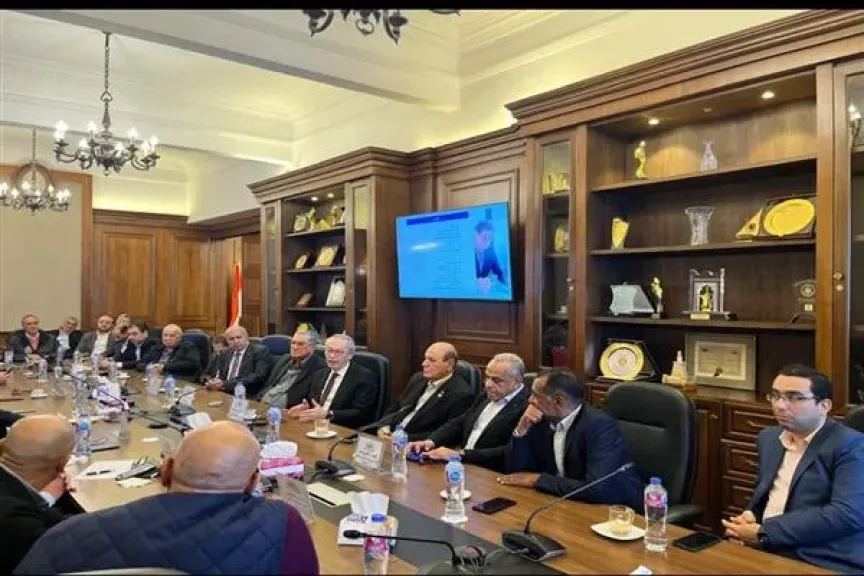 «رجال أعمال إسكندرية وحماية المستهلك» يناقشان آليات تلقي الشكاوى وحل النزاعات