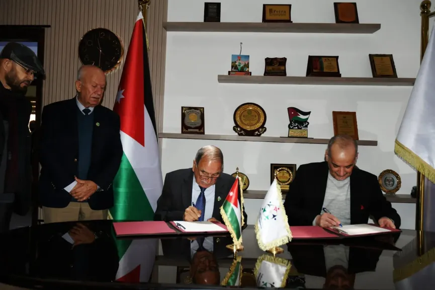 مذكرة تعاون بين ”التعاونية الأردنية” وجمعية التغير المناخى