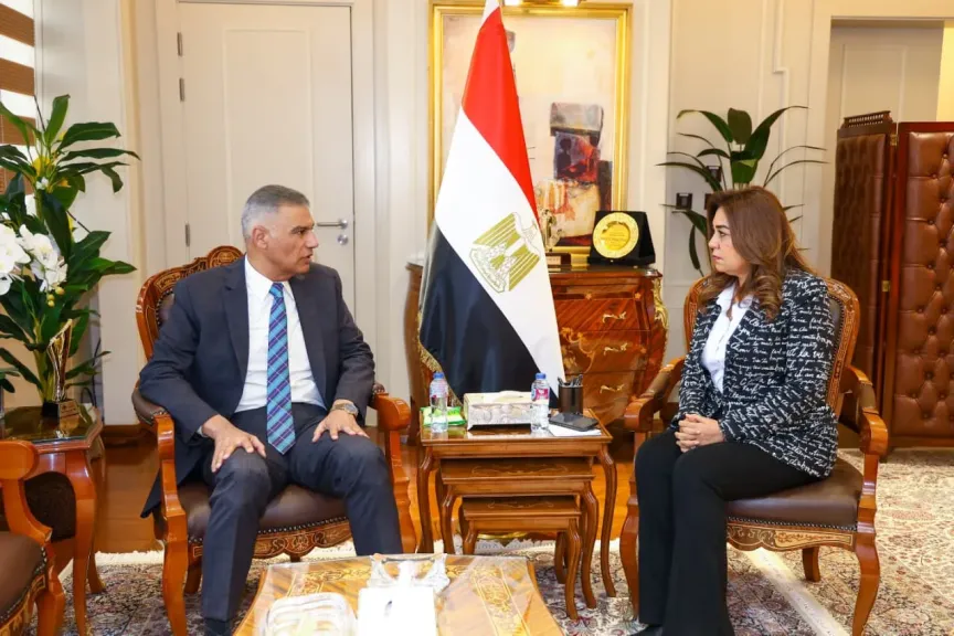 وزيرة التنمية المحلية تستعرض موقف مشروعات الخطة الاستثمارية و ”حياة كريمة” في أسوان