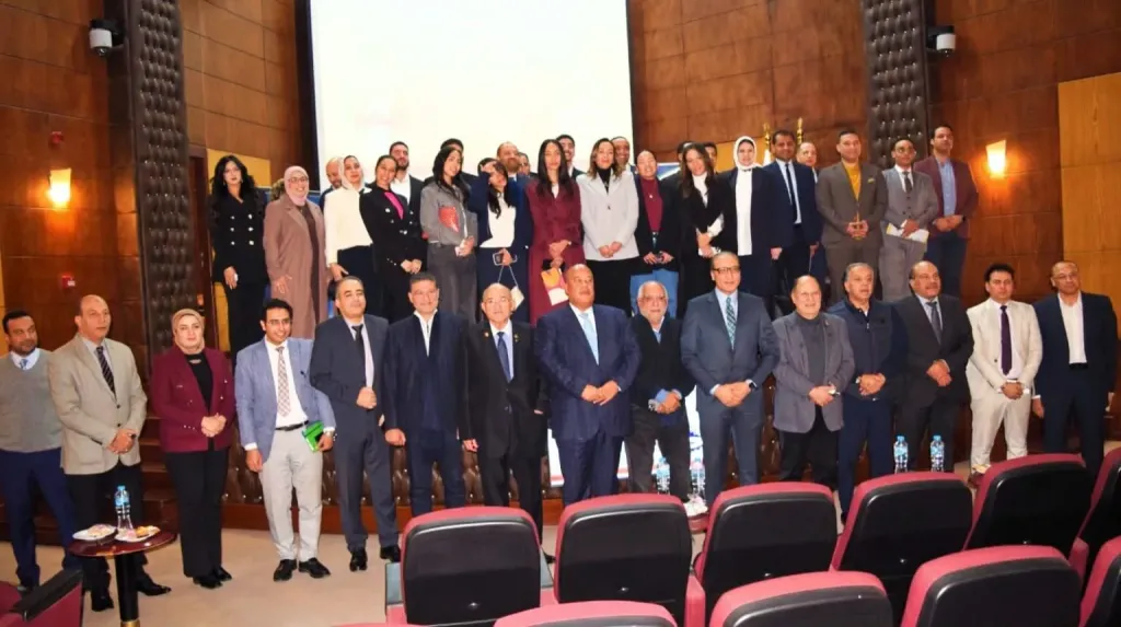 غرفة القاهرة تحتضن أكبر تجمع شبابي لمناقشة مقترحات ورؤية الجمهورية الجديدة