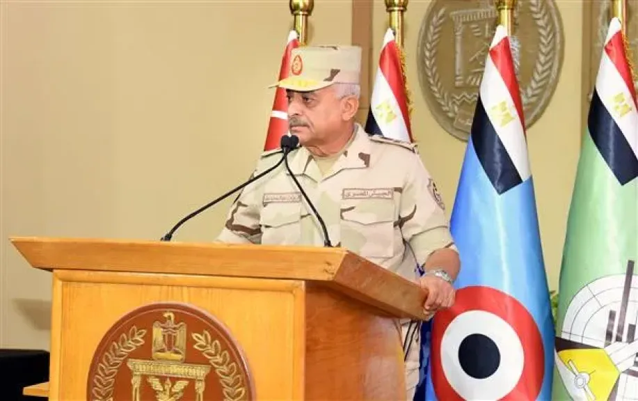 وزير الداخلية يؤكد وحدة وتكامل مؤسسات الدولة في برقيتي تهنئة قيادات القوات المسلحة بالعام الميلادى الجديد