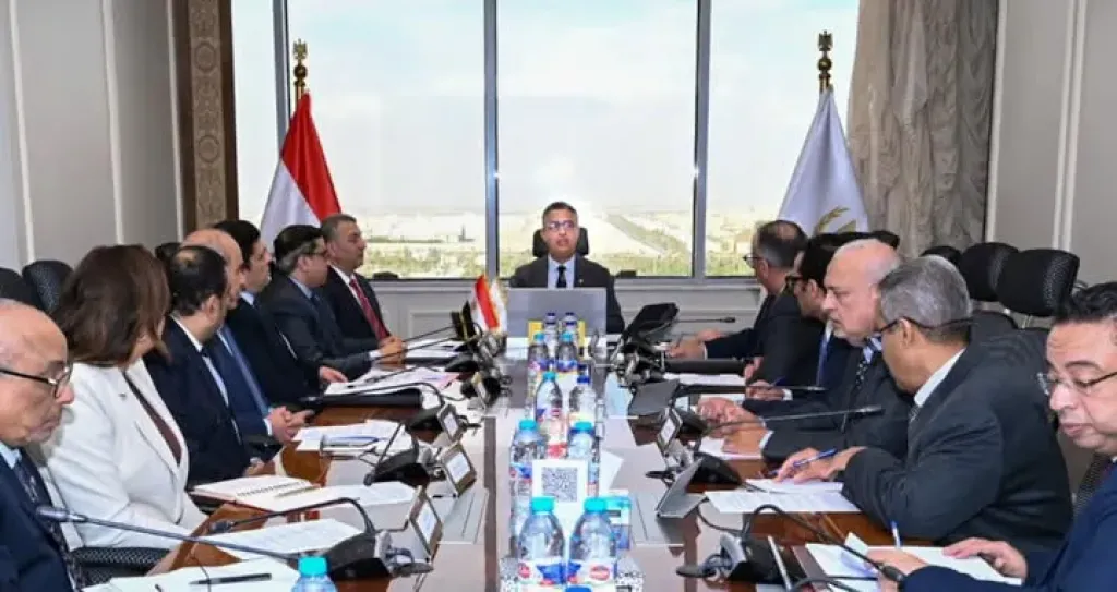 وزير التموين يترأس اجتماع العليا للمطاحن للاطمئنان على جودة الدقيق