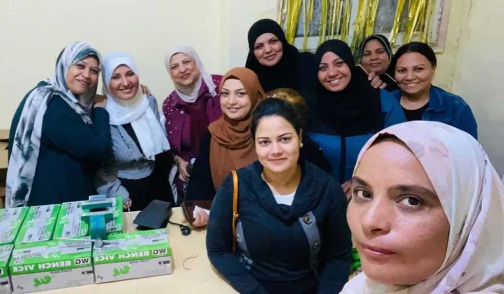 الجمعية التعاونية الإنتاجية النسائية للحلى والحرف اليدوية بالأقصر ”حتحور” .. إبداع بطعم الحضارة المصرية