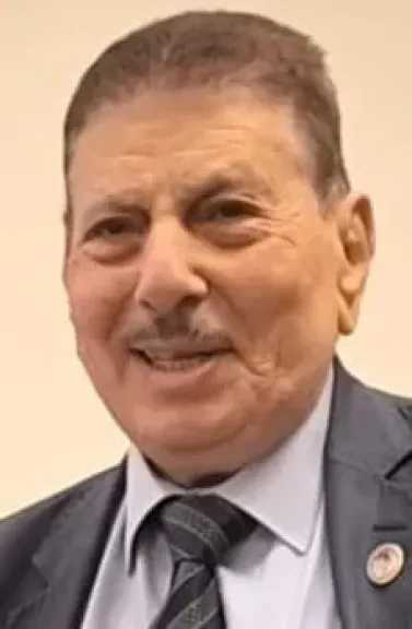 د. عبد الظاهر يهنئ البابا تواضروس والإخوة المسيحيين بعيد الميلاد المجيد