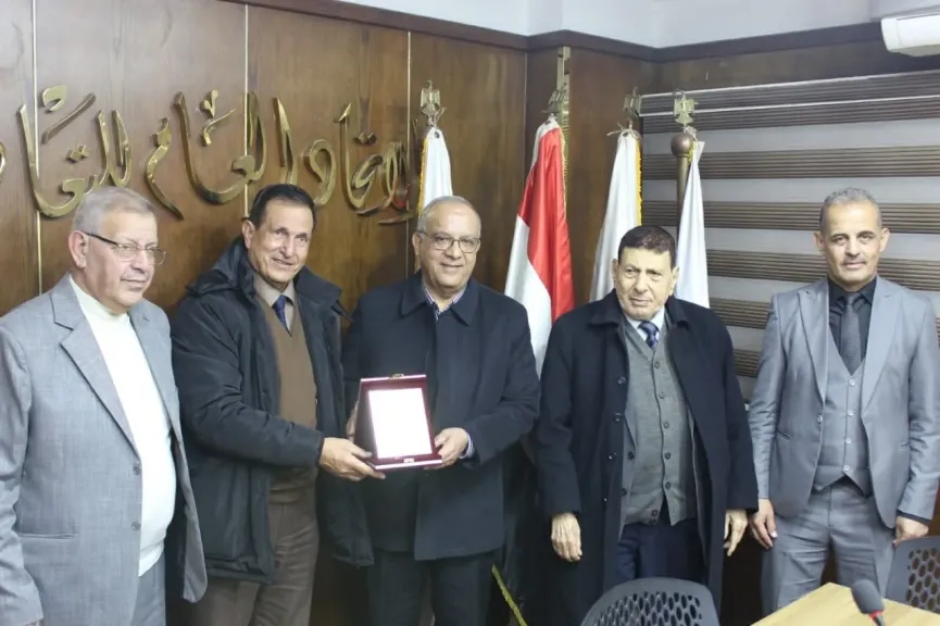 د. عبد الظاهر يستقبل وفدا تعاونيا أردنيا برئاسة فخرى ياسين