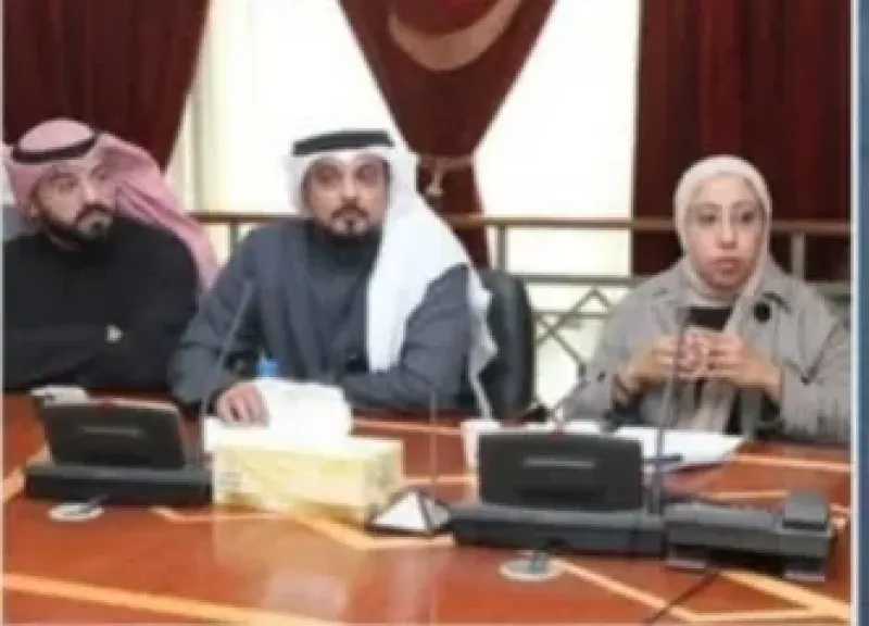 اتحاد الجمعيات التعاونية بالكويت يبحث آلية تطبيق ”ركن المزارع الكويتي”