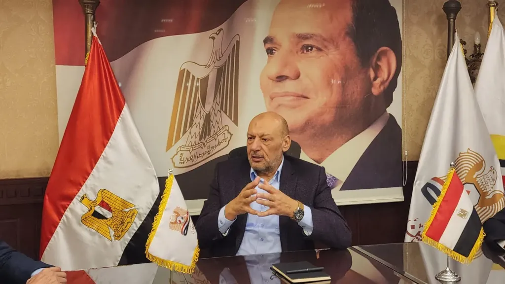 حزب ”المصريين”: تأكيد الرئيس السيسي على أهمية استخدام الرقمية والذكاء الاصطناعي في اختيار الكفاءات يُعزز من الشفافية