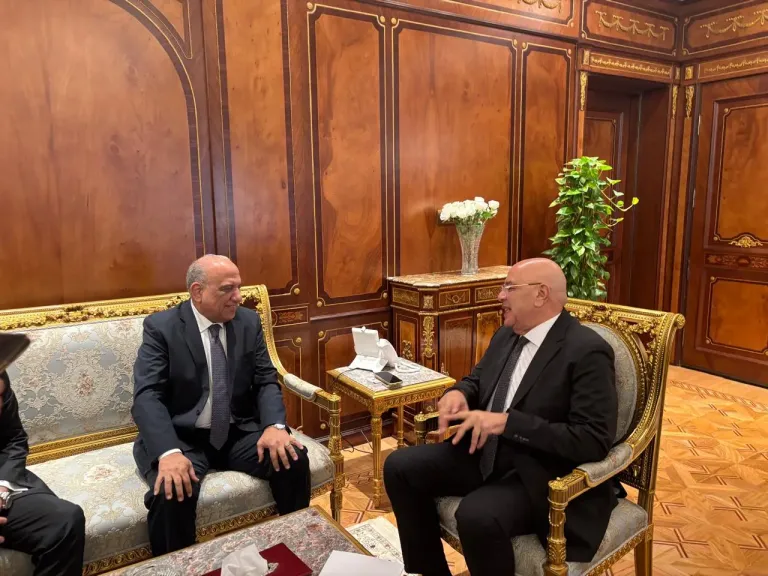 وزير الكهرباء يبحث مع رئيس مجلس النواب استراتيجية تأمين الطاقة| صور