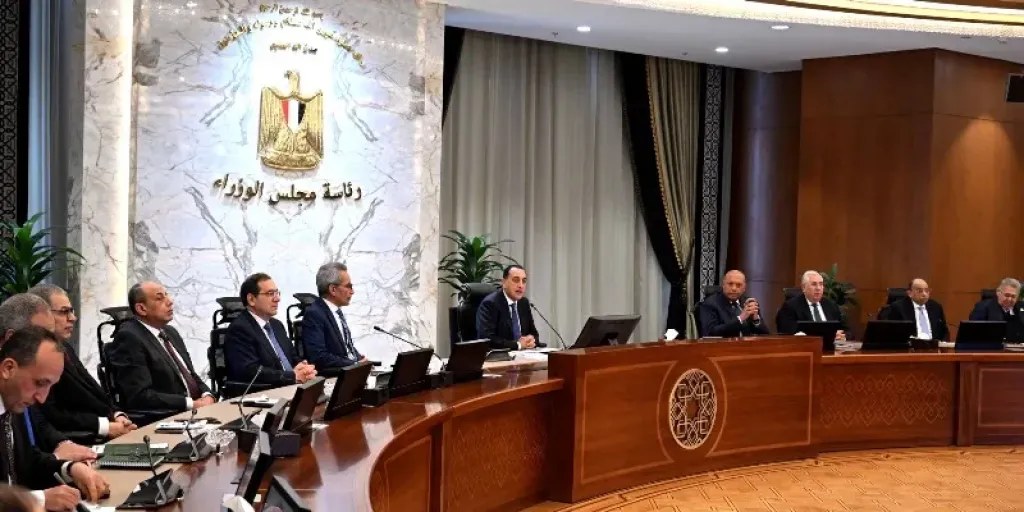 مدبولي يؤكد انفتاح الحكومة على مقترحات وتوصيات ”النواب” لتحقيق صالح الوطن