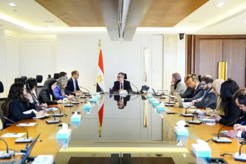 وزير التخطيط والتنمية الاقتصادية يبحث مع المدير الإقليمي لـ«الإيفاد» توسيع برامج الشراكة وتعزيز الأمن الغذائي