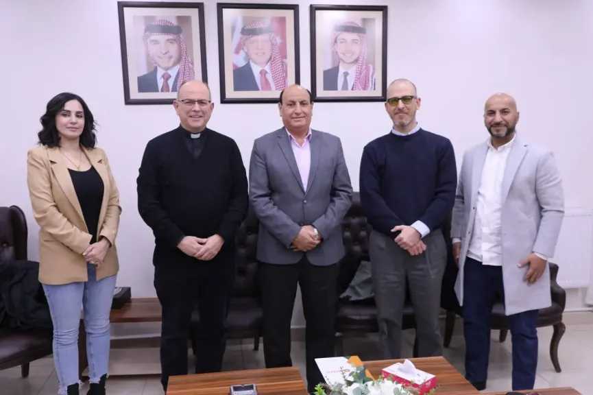 الرواشدة يبحث مع وفد إيطالي مشاريع بحثية ذات جدوى اقتصادية في البادية الأردنية