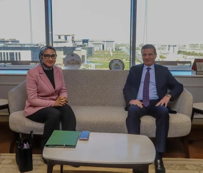 وزير الزراعة يبحث مع محافظ الوادي الجديد سبل تعزيز التنمية الزراعية الشاملة بالمحافظة