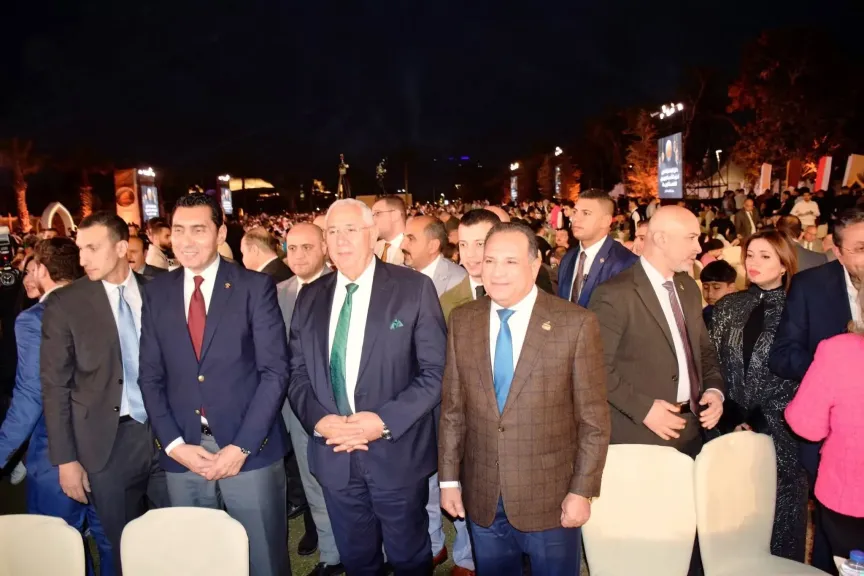 مظاهرة دعم وتأييد من أهالى بنى سويف للنائب إسماعيل موسى فى الإفطار الرمضانى لحزب الشعب الجمهوري بالعاصمة الإدارية