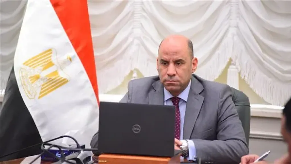 «العمل» تصدر قرارًا وزاريًا بشأن ضوابط دور حضانات رعاية أطفال العاملات داخل المنشآت