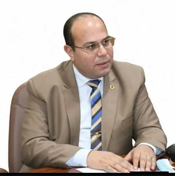 بوابة ”التعاونيات المصرية” تهنئ د. وائل عبد العزيز بتعيينه رئيسا للإدارة المركزية للاستثمار بوزارة التضامن الاجتماعى