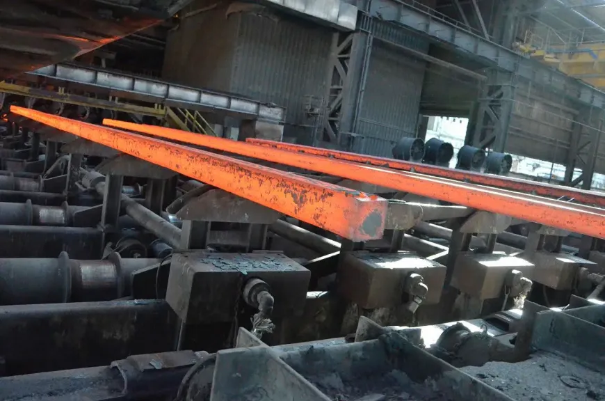 رئيس ”غرفة القاهرة”: قطاع الحديد والصلب تحول من ركيزة اقتصادية إلى هدف في الصراع الإقليمي